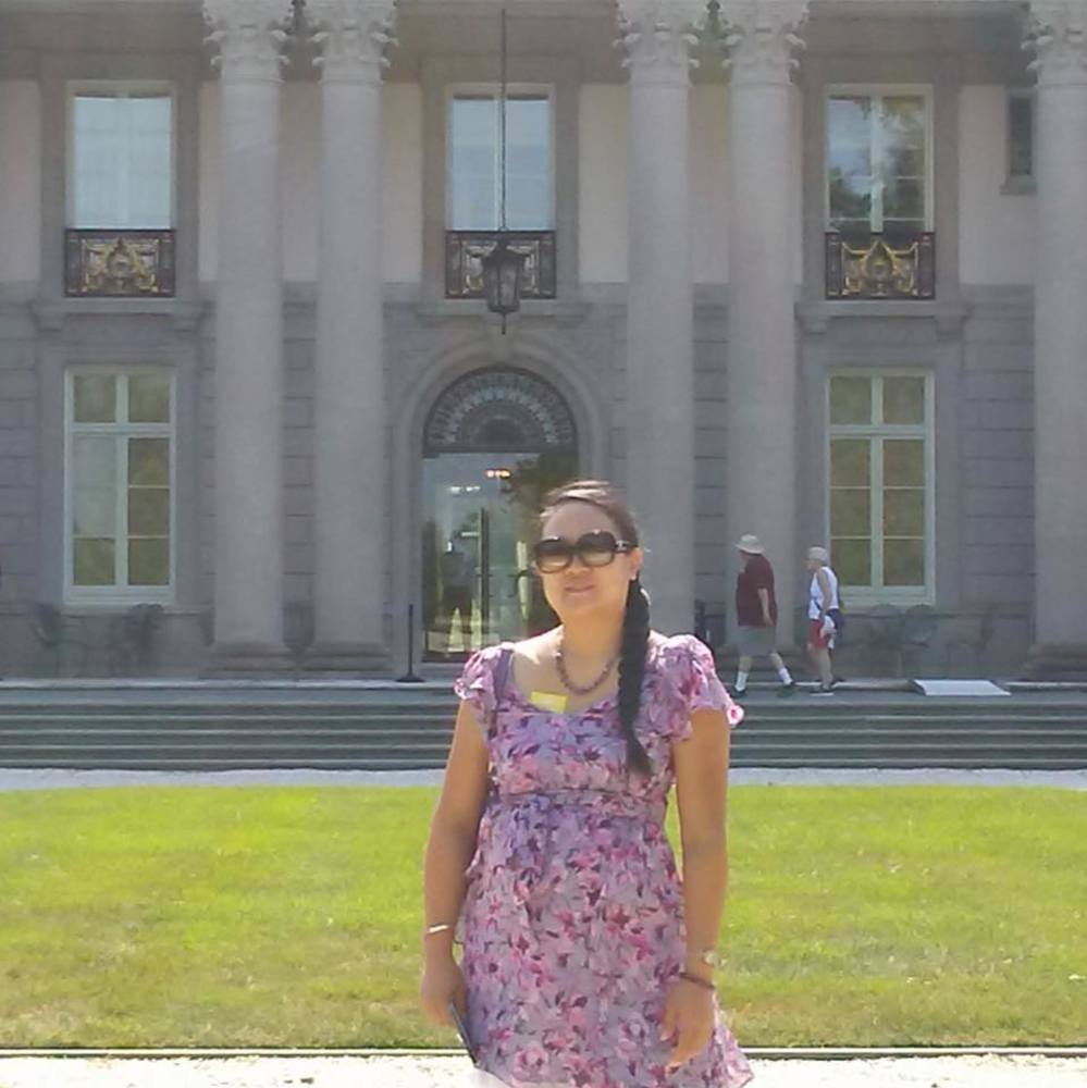 Meet your Posher, Fatima